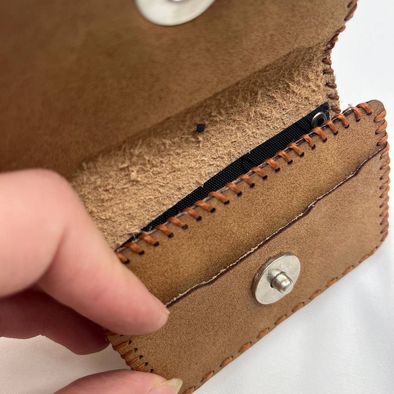 کیف پول کوچک جیبی رنگ قهوه ای روشن